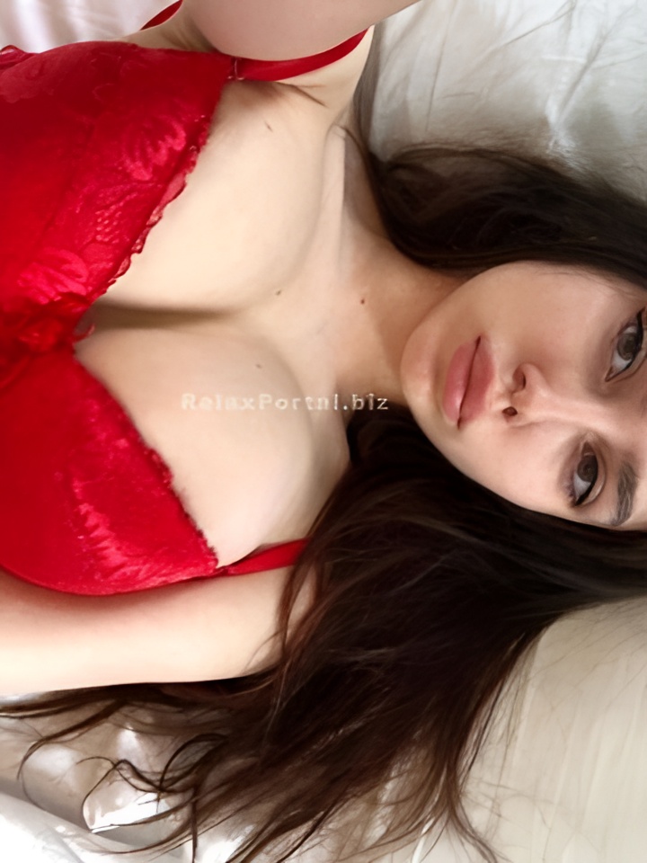 Эвелина привлекальеная девушка из Астрахани цена от 10000 руб