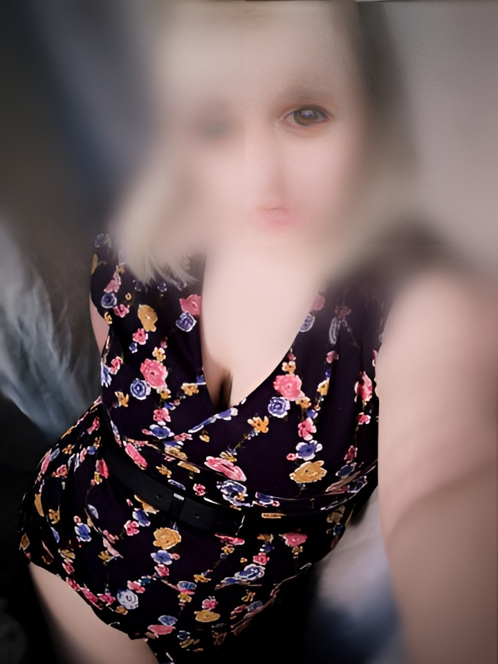 Стелла привлекальеная девушка из Астрахани цена от 5000 руб