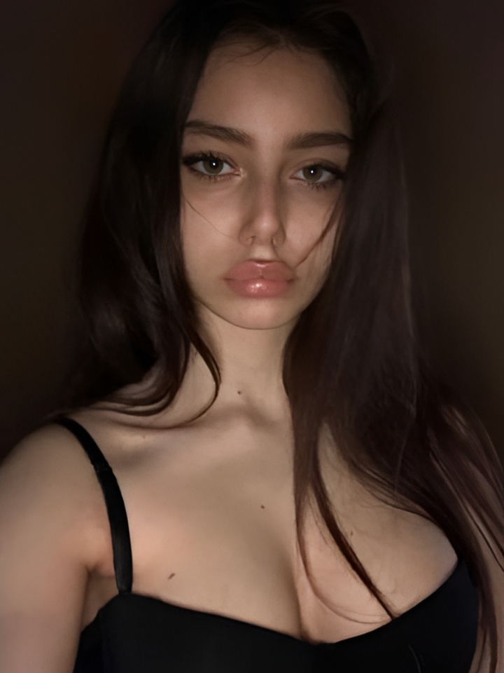 Стелла привлекальеная девушка из Астрахани цена от 1500 руб