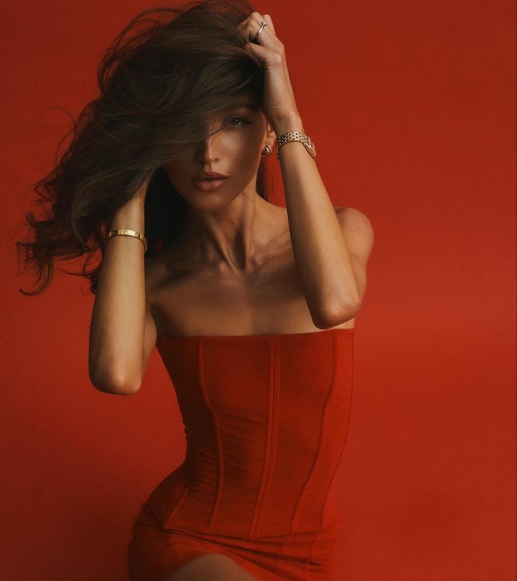 Зара привлекальеная девушка из Астрахани цена от 5000 руб