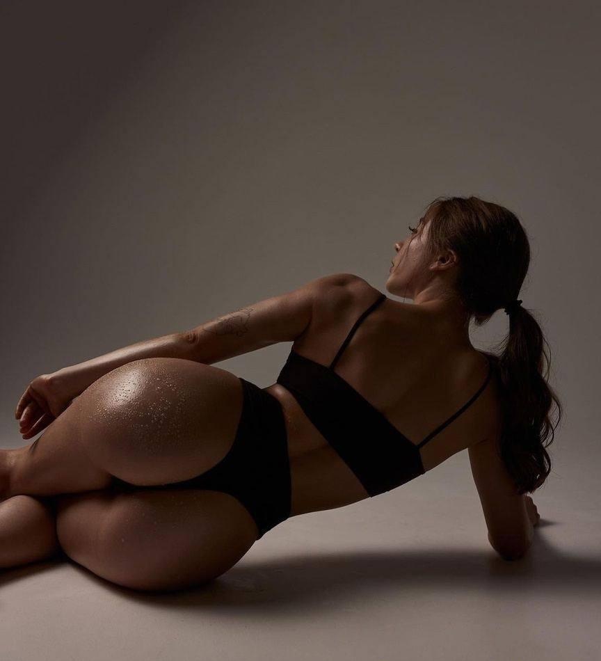 София привлекальеная девушка из Астрахани цена от 6000 руб