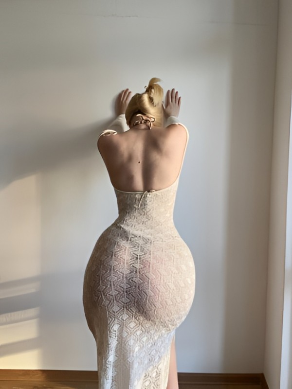 Эмма привлекательная девушка из Астрахани цена от 3000 руб