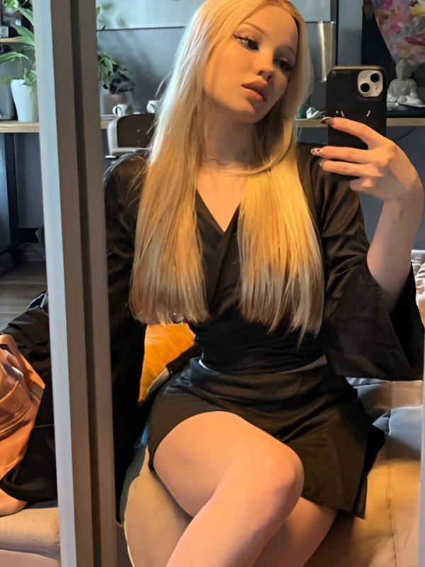 Ульяна привлекательная девушка из Астрахани цена от 2000 руб