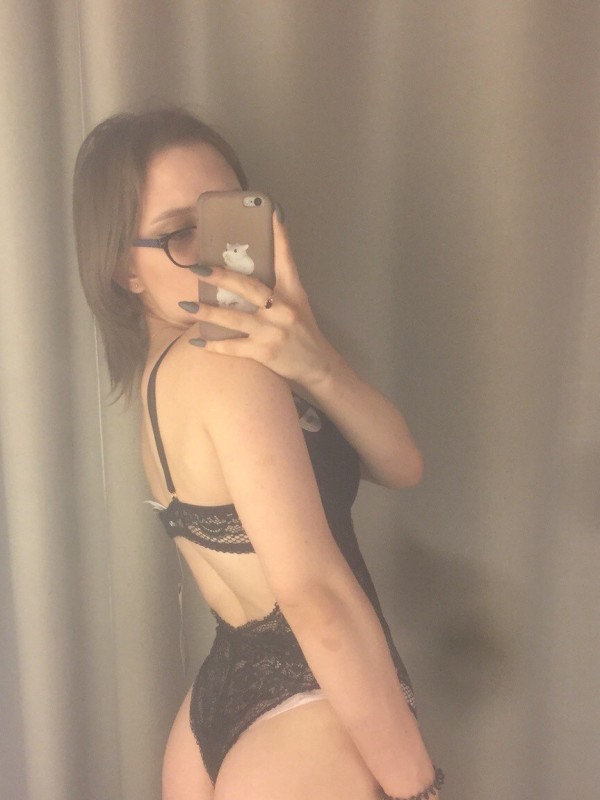 Татьяна привлекательная девушка из Астрахани цена от 3000 руб