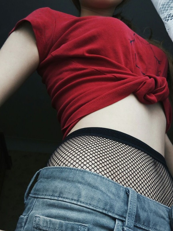 Оксана привлекательная девушка из Астрахани цена от 3500 руб