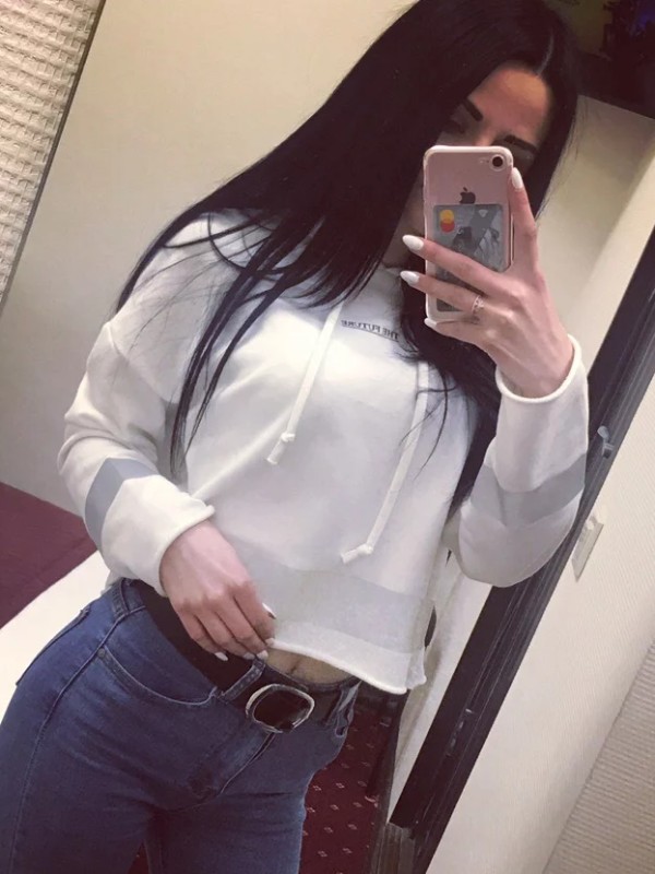 Елена привлекательная девушка из Астрахани цена от 3000 руб