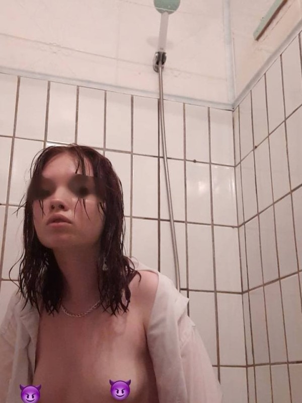 Карина привлекательная девушка из Астрахани цена от 3000 руб