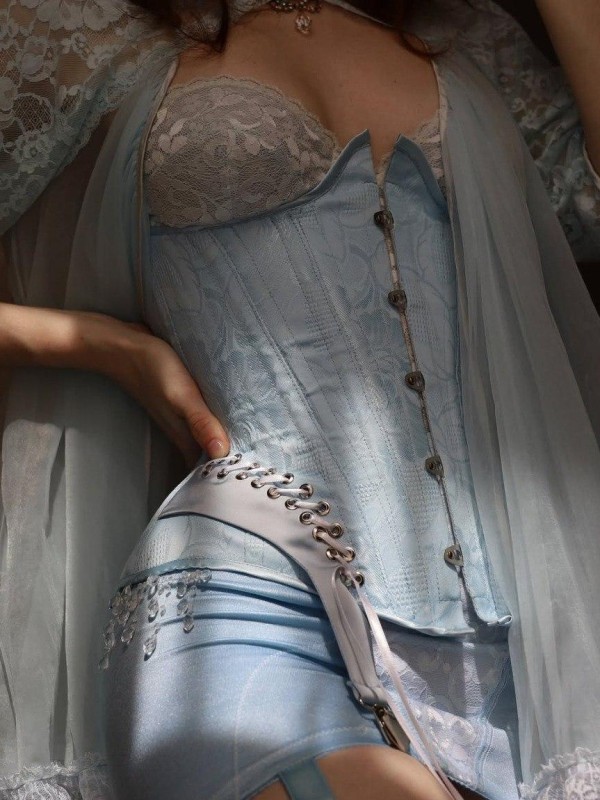 Ирина привлекательная девушка из Астрахани цена от 7000 руб